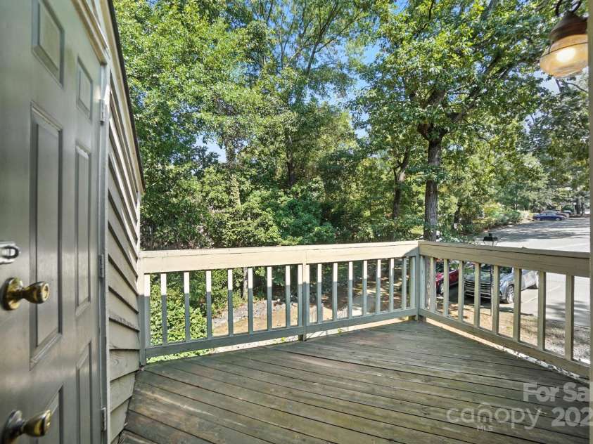 1606 Sharon Road, Charlotte, NC 28210.  MLS# CAR4286350, YatesRealty ID 4216. 