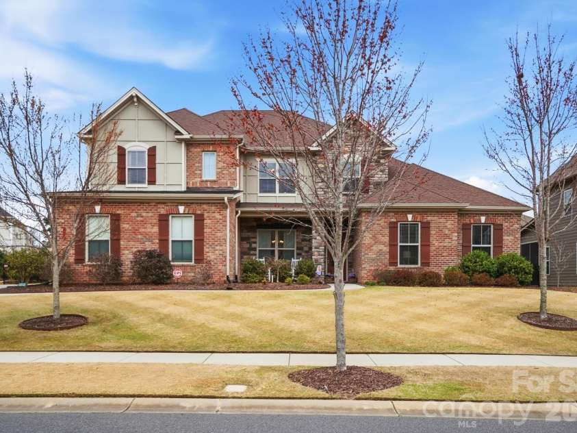 16524 Monocacy Boulevard, Huntersville, NC 28078.  MLS# CAR4356763, YatesRealty ID 4216. 
