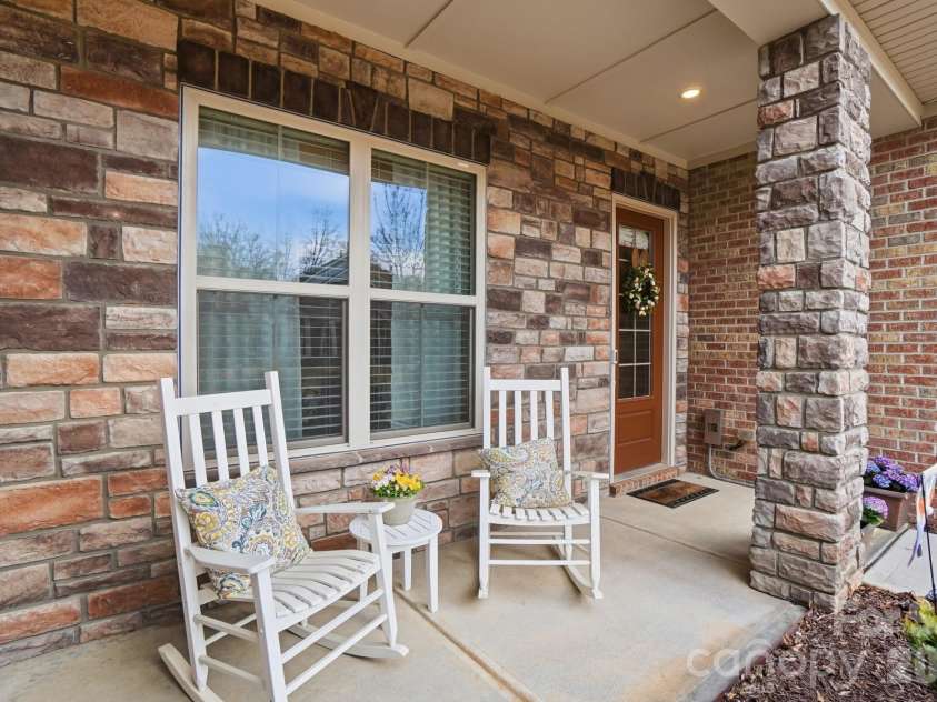 16524 Monocacy Boulevard, Huntersville, NC 28078.  MLS# CAR4356763, YatesRealty ID 4216. 