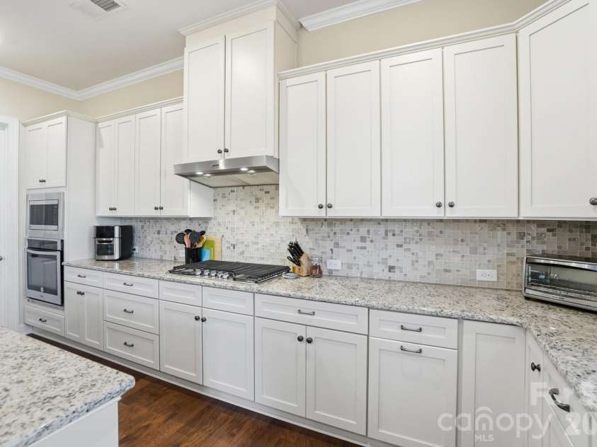 16524 Monocacy Boulevard, Huntersville, NC 28078.  MLS# CAR4356763, YatesRealty ID 4216. 