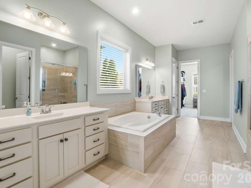 16524 Monocacy Boulevard, Huntersville, NC 28078.  MLS# CAR4356763, YatesRealty ID 4216. 