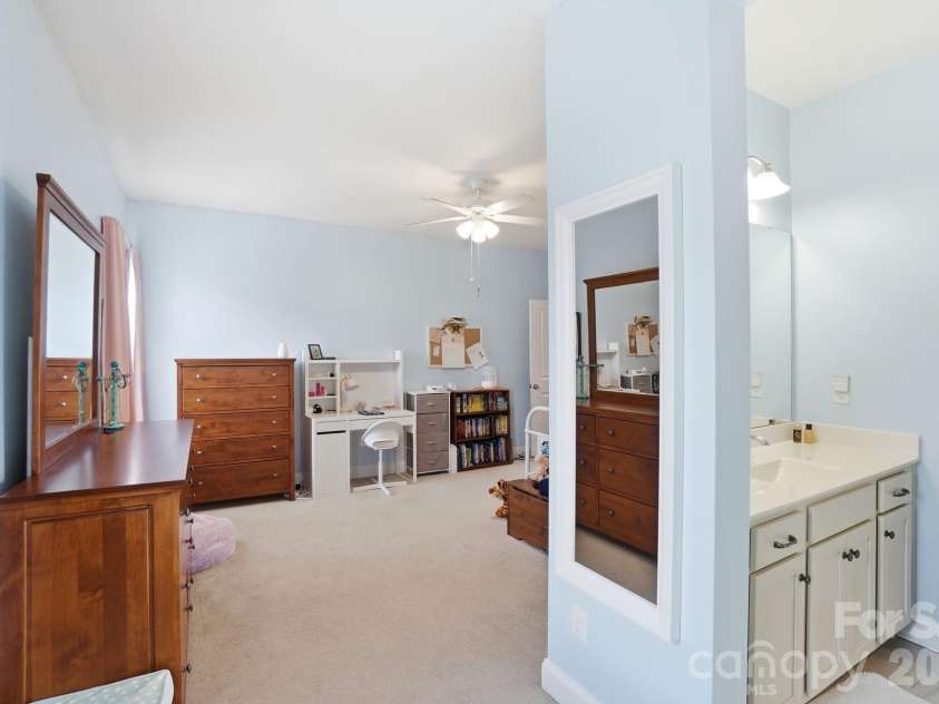 16524 Monocacy Boulevard, Huntersville, NC 28078.  MLS# CAR4356763, YatesRealty ID 4216. 