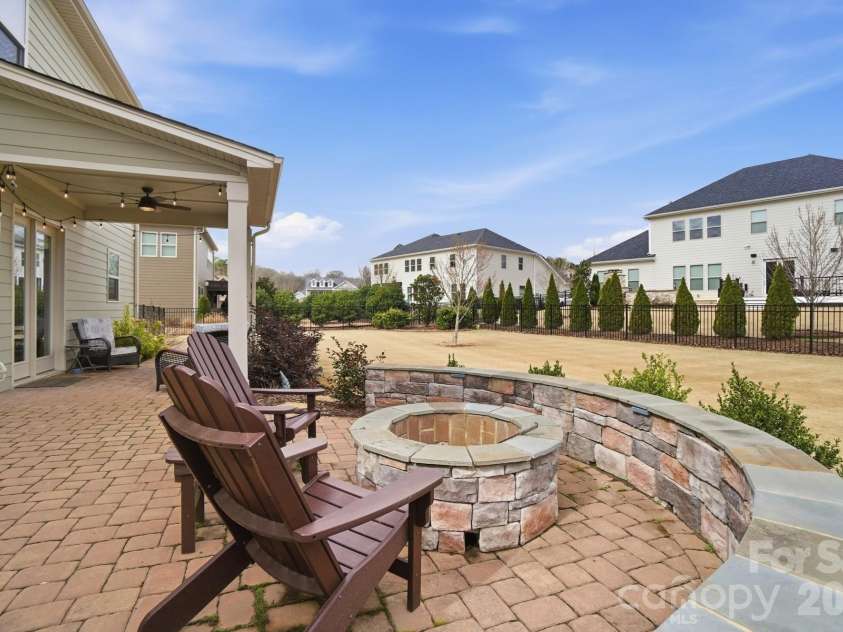 16524 Monocacy Boulevard, Huntersville, NC 28078.  MLS# CAR4356763, YatesRealty ID 4216. 