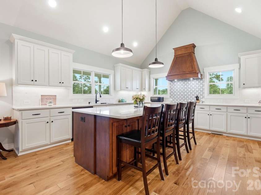 257 Glenwood Drive, Oakboro, NC 28129.  MLS# CAR4406473, YatesRealty ID 42160. 