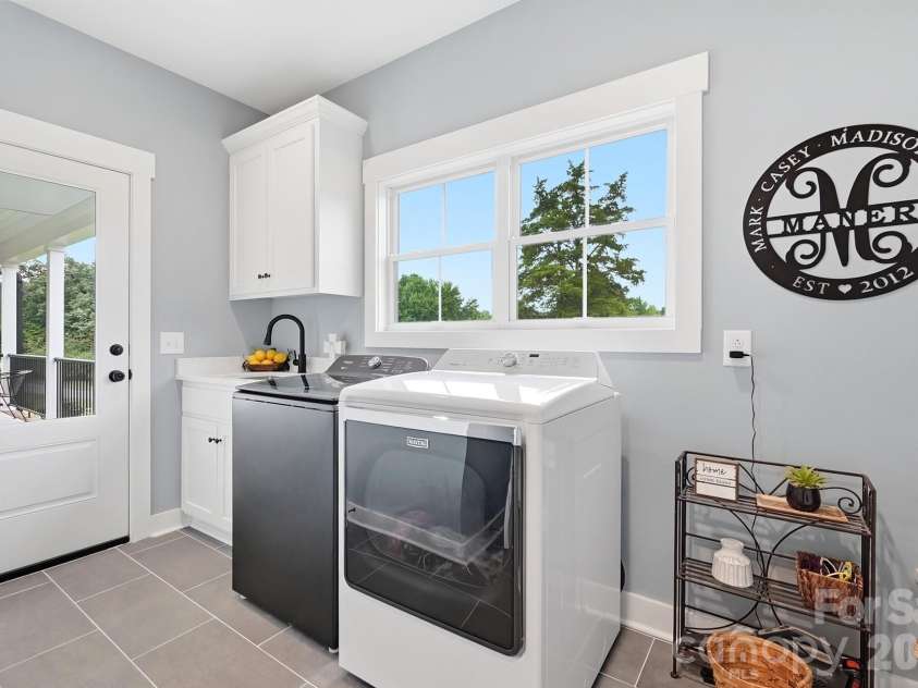 257 Glenwood Drive, Oakboro, NC 28129.  MLS# CAR4406473, YatesRealty ID 42160. 