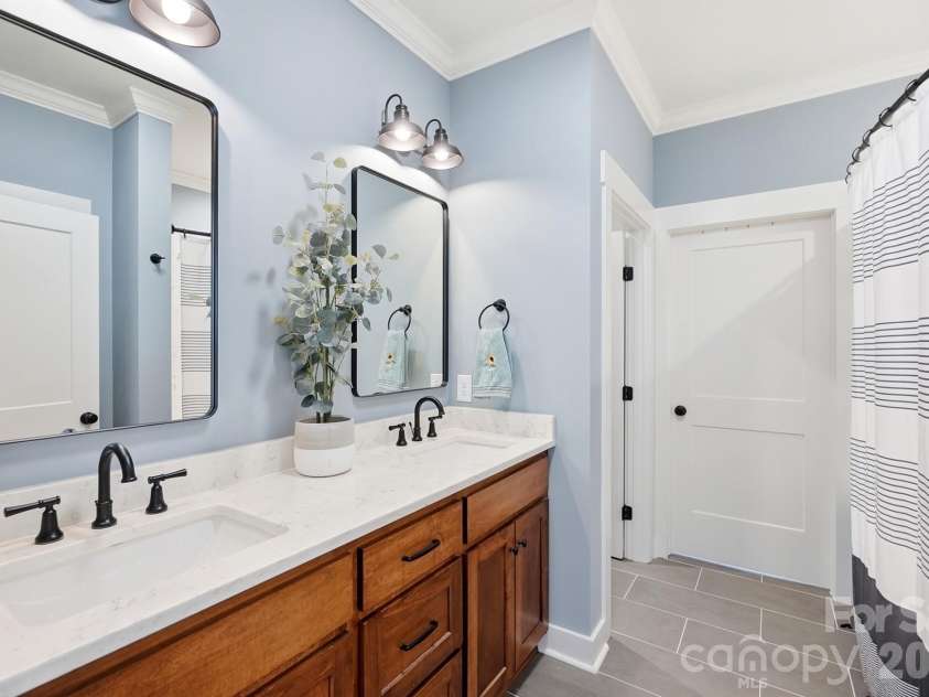 257 Glenwood Drive, Oakboro, NC 28129.  MLS# CAR4406473, YatesRealty ID 42160. 