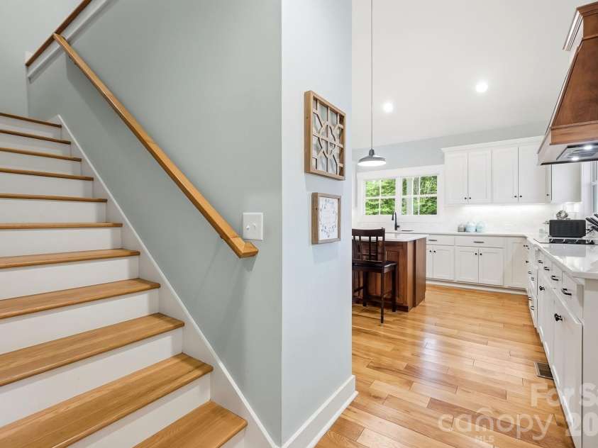 257 Glenwood Drive, Oakboro, NC 28129.  MLS# CAR4406473, YatesRealty ID 42160. 