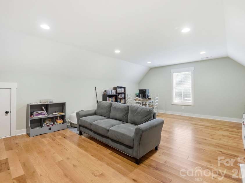 257 Glenwood Drive, Oakboro, NC 28129.  MLS# CAR4406473, YatesRealty ID 42160. 