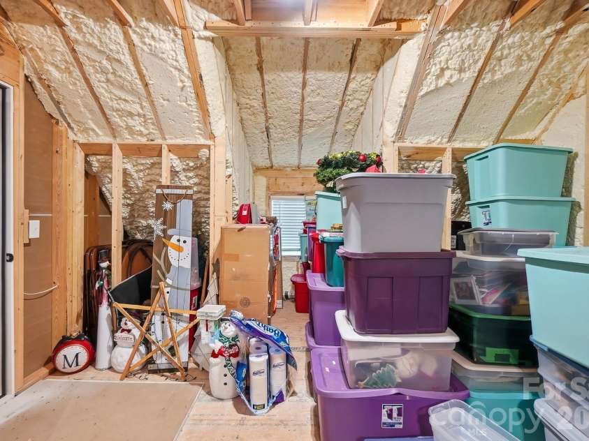 257 Glenwood Drive, Oakboro, NC 28129.  MLS# CAR4406473, YatesRealty ID 42160. 