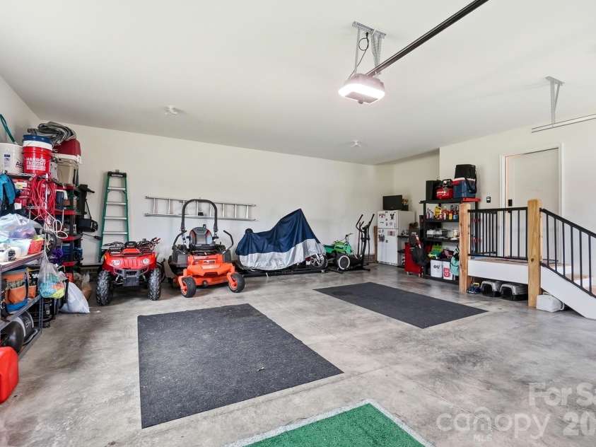 257 Glenwood Drive, Oakboro, NC 28129.  MLS# CAR4406473, YatesRealty ID 42160. 