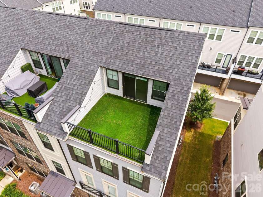 2525 Deacon Avenue, Charlotte, NC 28204.  MLS# CAR4381991, YatesRealty ID 42161. 