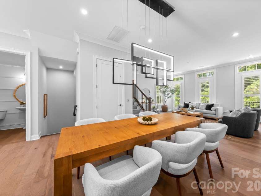 2525 Deacon Avenue, Charlotte, NC 28204.  MLS# CAR4381991, YatesRealty ID 42161. 