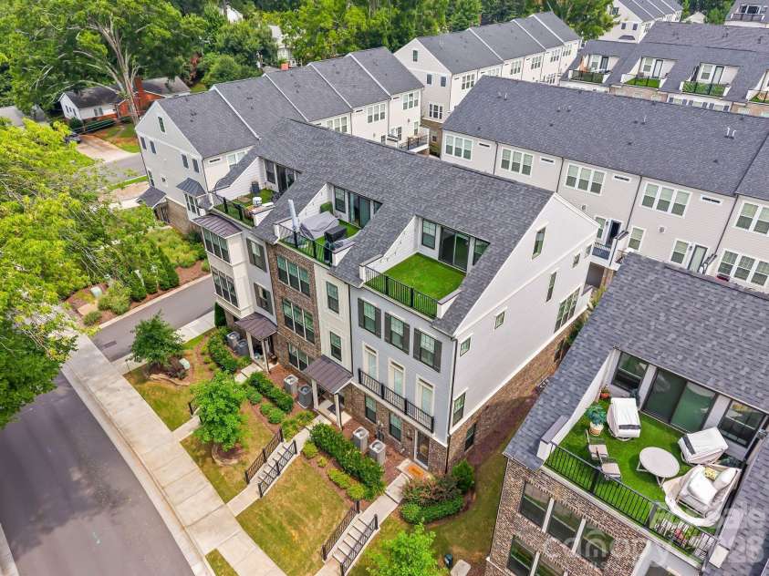 2525 Deacon Avenue, Charlotte, NC 28204.  MLS# CAR4381991, YatesRealty ID 42161. 