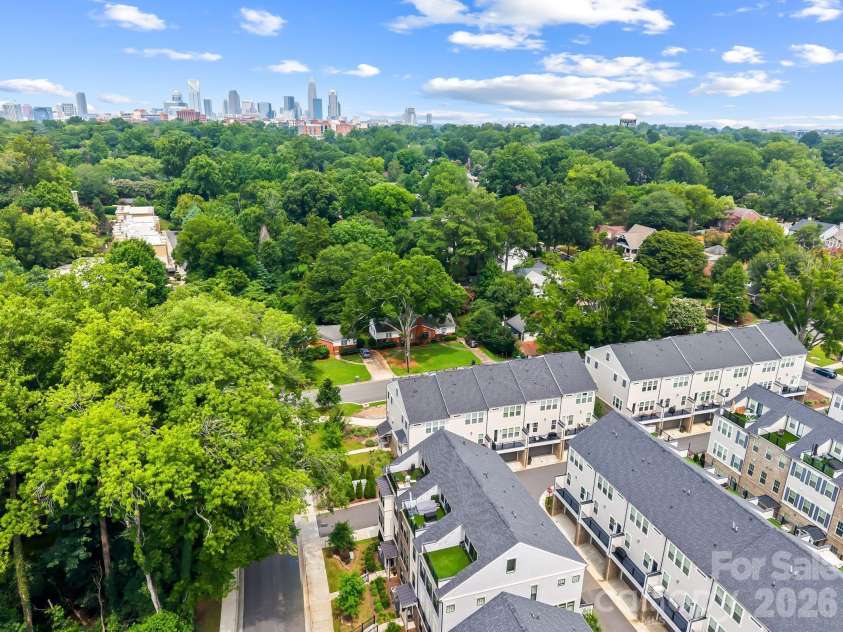 2525 Deacon Avenue, Charlotte, NC 28204.  MLS# CAR4381991, YatesRealty ID 42161. 