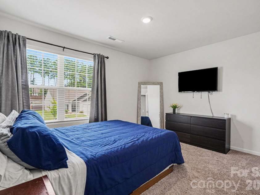 2238 Lanza Drive, Charlotte, NC 28215.  MLS# CAR4403763, YatesRealty ID 42163. Bedroom 2 nice and spacious