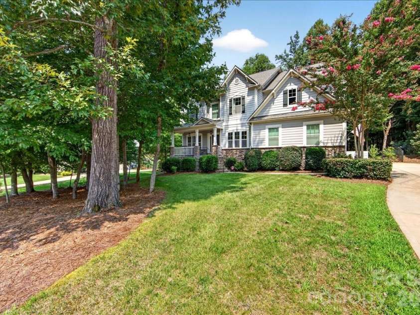 1217 Crofton Drive, Waxhaw, NC 28173.  MLS# CAR4405814, YatesRealty ID 42164. 