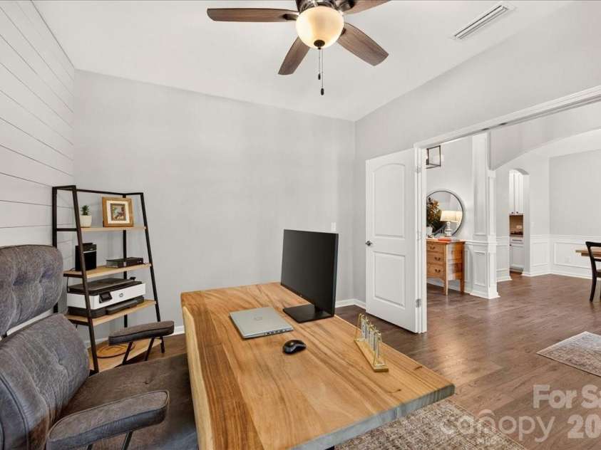1217 Crofton Drive, Waxhaw, NC 28173.  MLS# CAR4405814, YatesRealty ID 42164. 