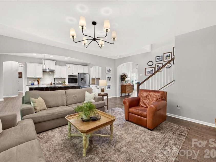 1217 Crofton Drive, Waxhaw, NC 28173.  MLS# CAR4405814, YatesRealty ID 42164. 