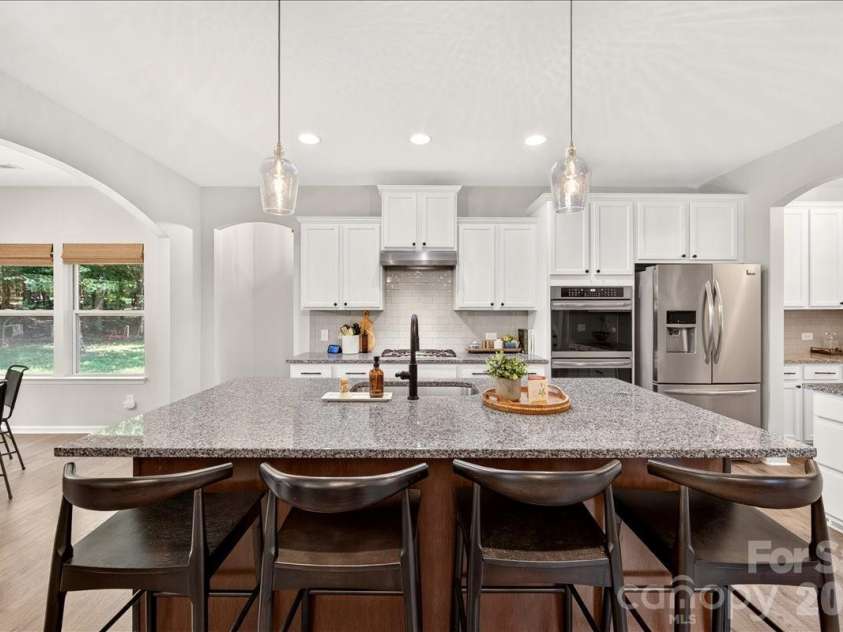 1217 Crofton Drive, Waxhaw, NC 28173.  MLS# CAR4405814, YatesRealty ID 42164. 