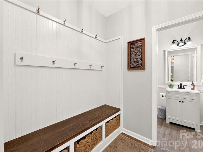 1217 Crofton Drive, Waxhaw, NC 28173.  MLS# CAR4405814, YatesRealty ID 42164. 