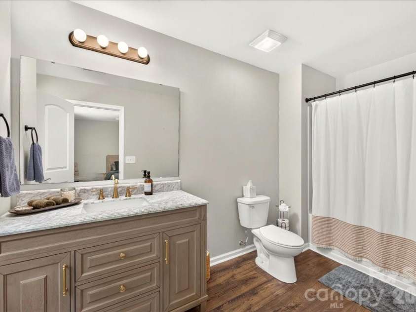 1217 Crofton Drive, Waxhaw, NC 28173.  MLS# CAR4405814, YatesRealty ID 42164. 