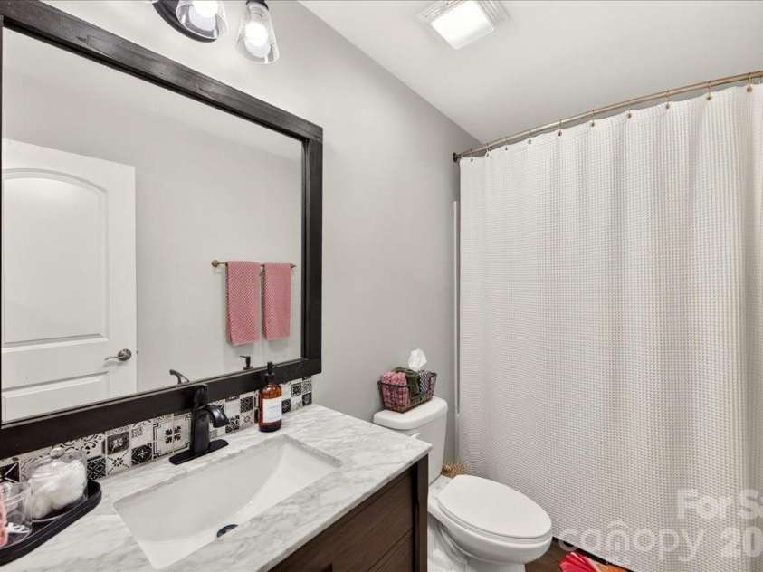 1217 Crofton Drive, Waxhaw, NC 28173.  MLS# CAR4405814, YatesRealty ID 42164. 