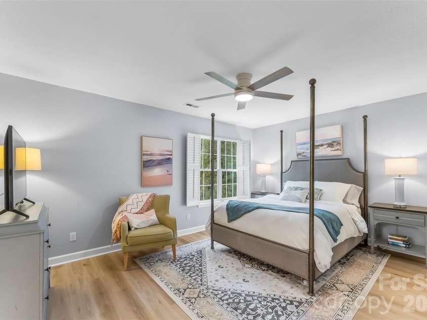 19 Willowick Drive, Asheville, NC 28803.  MLS# CAR4408075, YatesRealty ID 42166. 