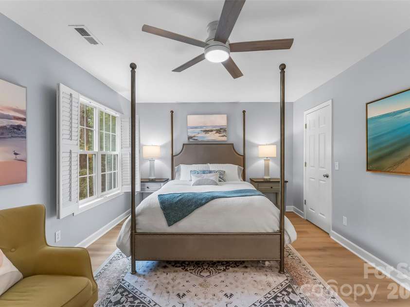 19 Willowick Drive, Asheville, NC 28803.  MLS# CAR4408075, YatesRealty ID 42166. 
