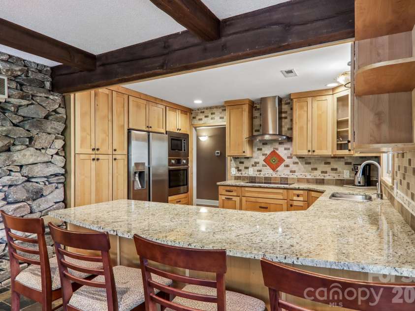 3 Edelweiss Drive, Horse Shoe, NC 28742.  MLS# CAR4403799, YatesRealty ID 42167. 