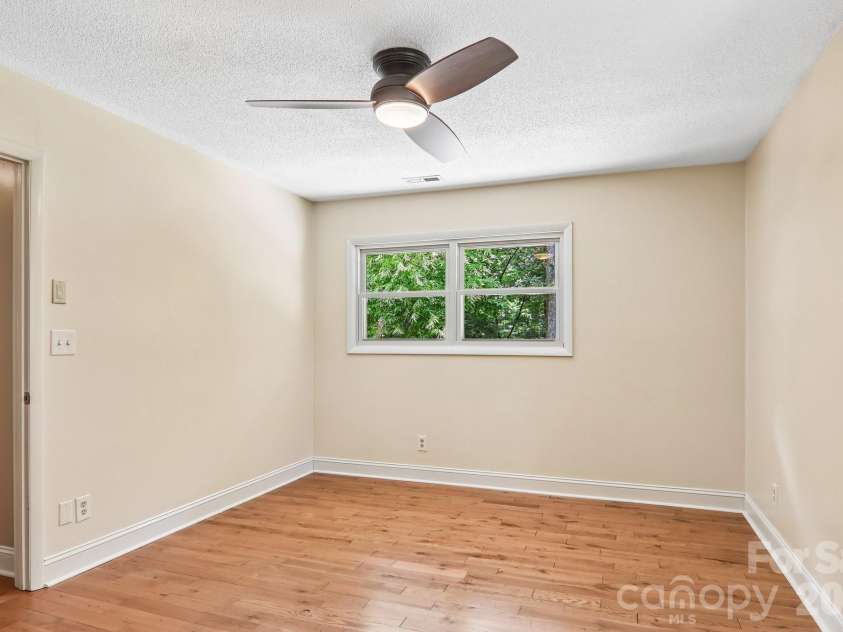 3 Edelweiss Drive, Horse Shoe, NC 28742.  MLS# CAR4403799, YatesRealty ID 42167. 