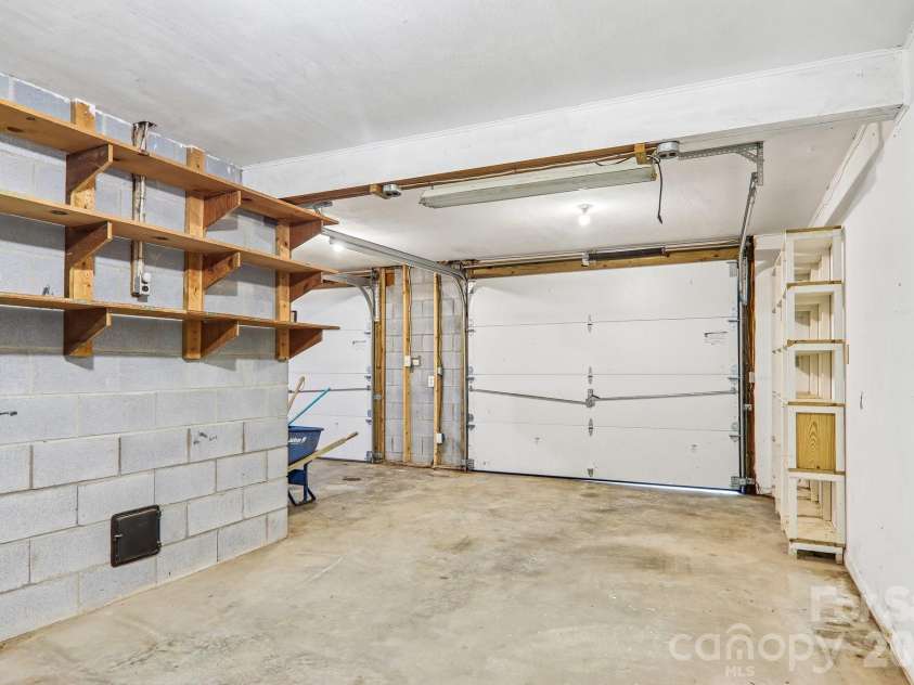 3 Edelweiss Drive, Horse Shoe, NC 28742.  MLS# CAR4403799, YatesRealty ID 42167. 