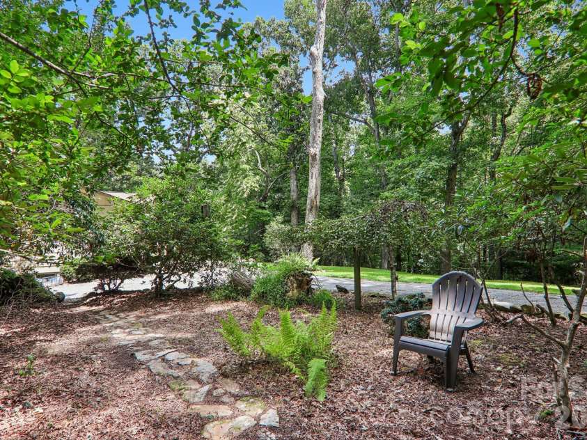 3 Edelweiss Drive, Horse Shoe, NC 28742.  MLS# CAR4403799, YatesRealty ID 42167. 
