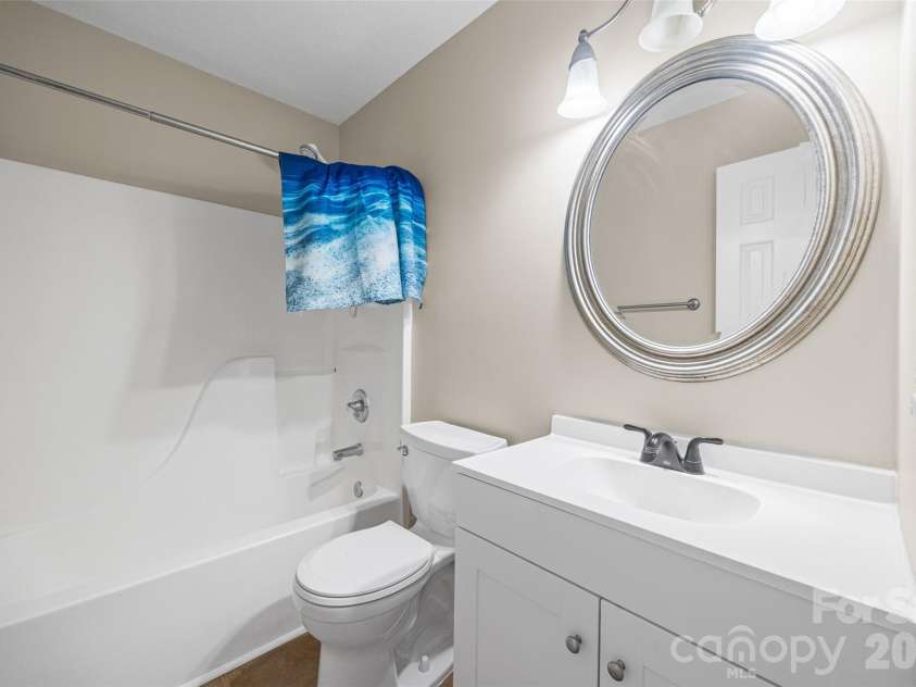 5408 Mallard Lane, Gastonia, NC 28052.  MLS# CAR4409134, YatesRealty ID 42168. Secondary bath