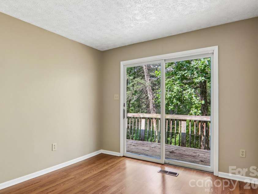 3 Frontier Court, Asheville, NC 28805.  MLS# CAR4403723, YatesRealty ID 42169. 