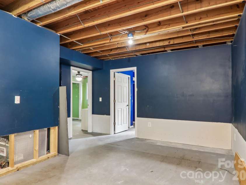 3 Frontier Court, Asheville, NC 28805.  MLS# CAR4403723, YatesRealty ID 42169. 
