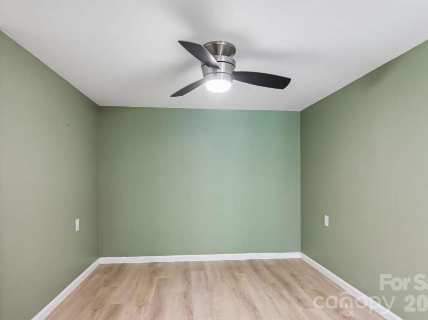 3 Frontier Court, Asheville, NC 28805.  MLS# CAR4403723, YatesRealty ID 42169. 
