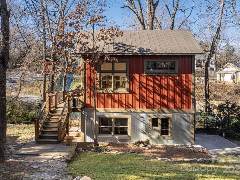 58 Mildred Avenue, Asheville, NC 28806.  MLS# CAR4211193, YatesRealty ID 4217. 