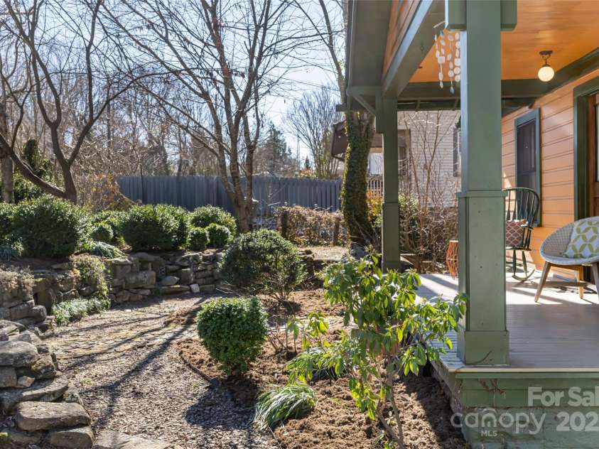 58 Mildred Avenue, Asheville, NC 28806.  MLS# CAR4211193, YatesRealty ID 4217. 