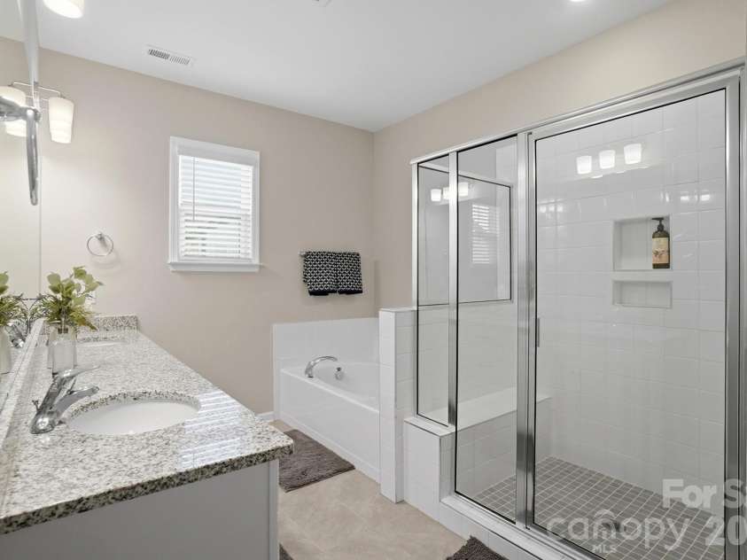 8928 Morning Mist Road, Charlotte, NC 28215.  MLS# CAR4345568, YatesRealty ID 4217. 
