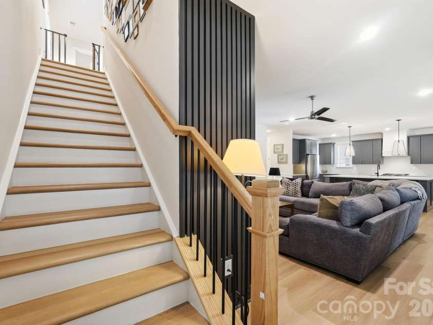 3041 Kinger Lane, Matthews, NC 28105.  MLS# CAR4408796, YatesRealty ID 42170. 