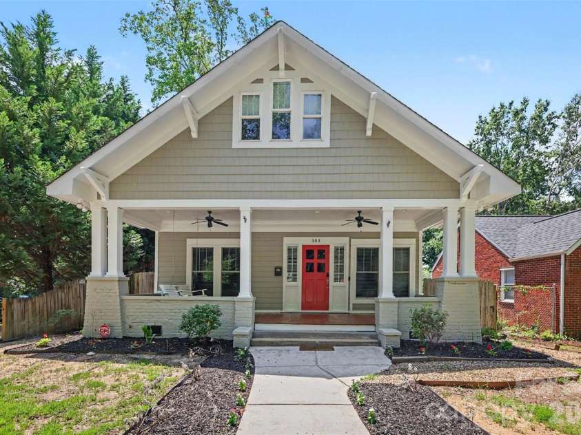 303 Sylvania Avenue, Charlotte, NC 28206.  MLS# CAR4408762, YatesRealty ID 42171. 