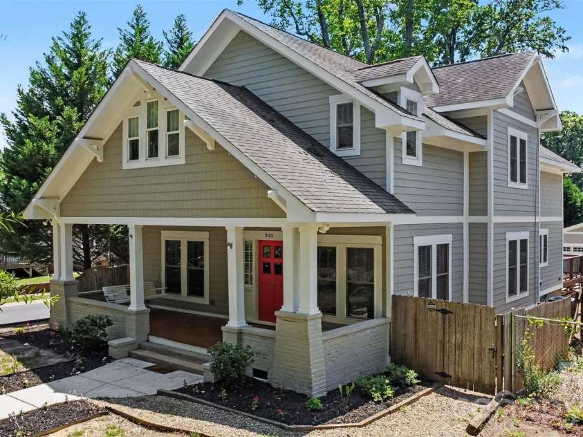 303 Sylvania Avenue, Charlotte, NC 28206.  MLS# CAR4408762, YatesRealty ID 42171. 