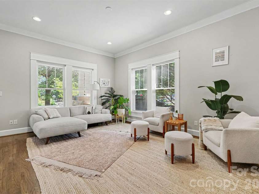 303 Sylvania Avenue, Charlotte, NC 28206.  MLS# CAR4408762, YatesRealty ID 42171. 