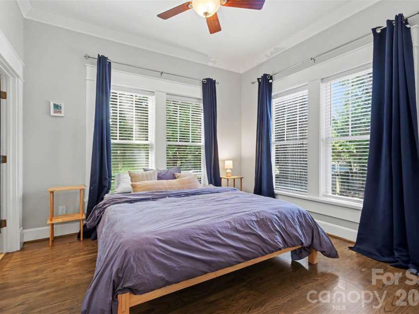 303 Sylvania Avenue, Charlotte, NC 28206.  MLS# CAR4408762, YatesRealty ID 42171. 