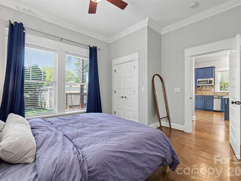 303 Sylvania Avenue, Charlotte, NC 28206.  MLS# CAR4408762, YatesRealty ID 42171. 