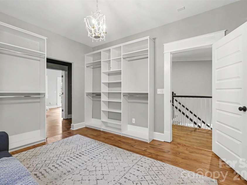 303 Sylvania Avenue, Charlotte, NC 28206.  MLS# CAR4408762, YatesRealty ID 42171. 