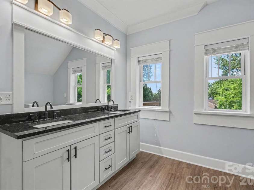 303 Sylvania Avenue, Charlotte, NC 28206.  MLS# CAR4408762, YatesRealty ID 42171. 