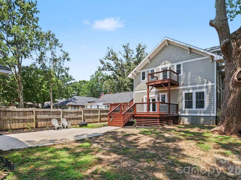 303 Sylvania Avenue, Charlotte, NC 28206.  MLS# CAR4408762, YatesRealty ID 42171. 