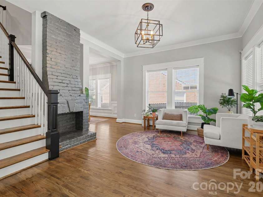303 Sylvania Avenue, Charlotte, NC 28206.  MLS# CAR4408762, YatesRealty ID 42171. 