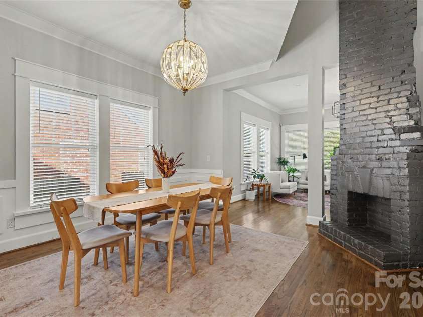 303 Sylvania Avenue, Charlotte, NC 28206.  MLS# CAR4408762, YatesRealty ID 42171. 